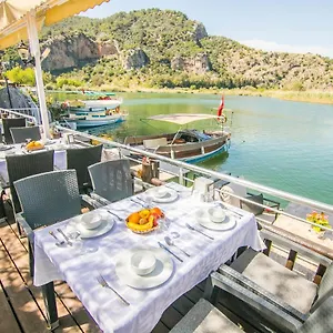 Oda ve Kahvaltı Yağmur, Dalyan